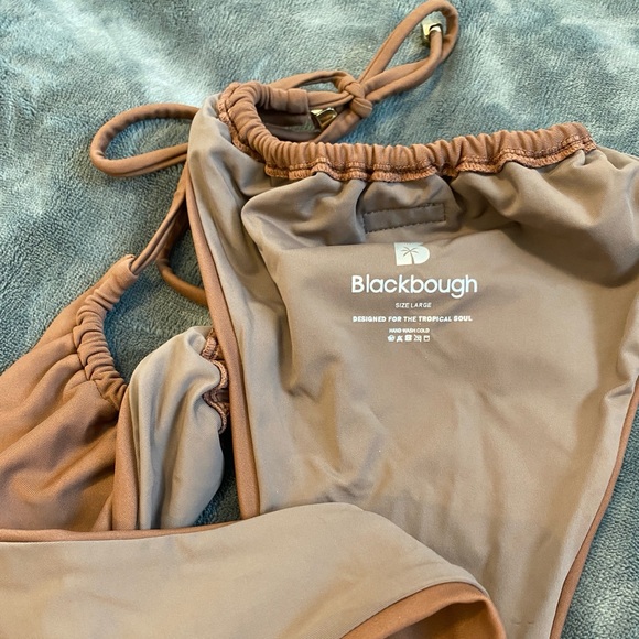 New Blackbough Bikini Set - Picture 5 of 8